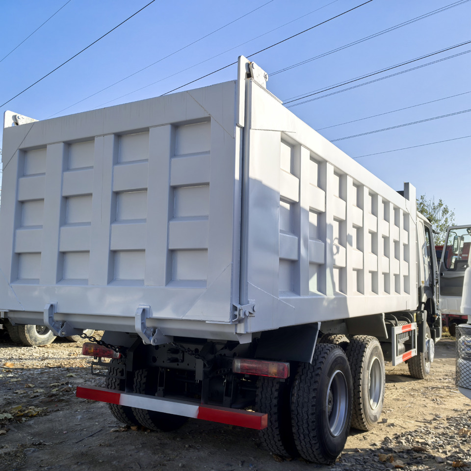 SINOTRUK HOWO 6X4 - Truck: picture 4 SINOTRUK HOWO 6X4 - Truck: picture 4