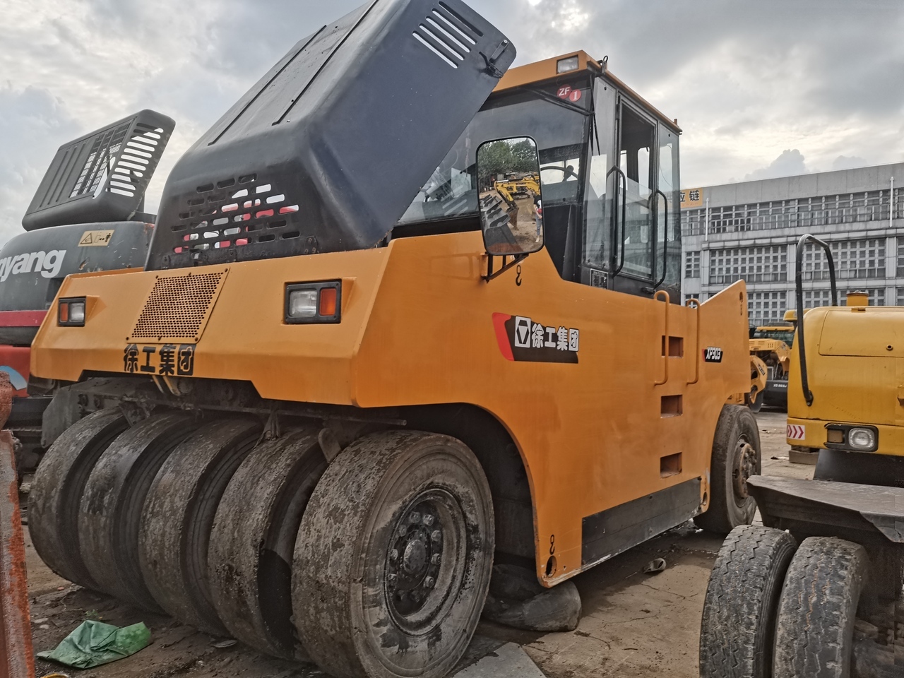 XCMG XP303 - Roller: picture 1 XCMG XP303 - Roller: picture 1