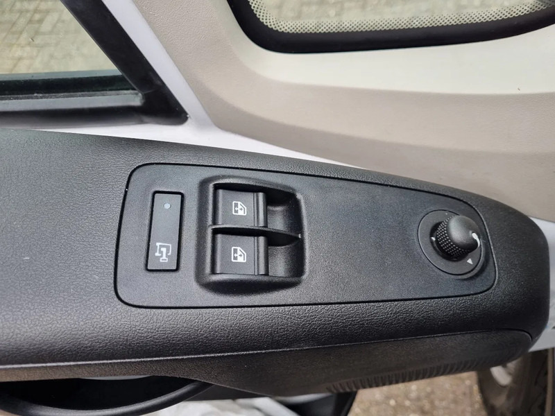 Refrigerated van Fiat Ducato Maxi 2.3 JTD Koelwagen Multitemp Xarios 350MT ST 230V: picture 16