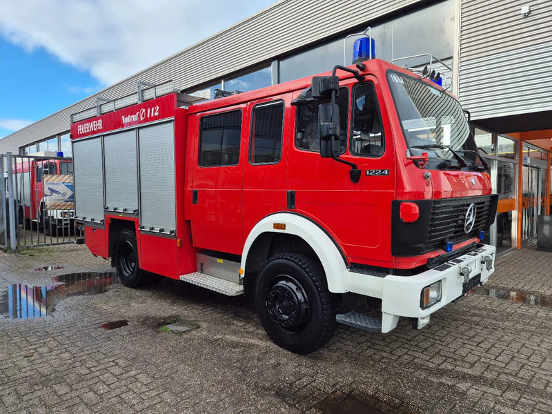 Mercedes-Benz SK 1224 4x4 FIRETRUCK/ FEUERWEHR/ 2400L TANK/ EXPEDITION - Fire truck: picture 1 Mercedes-Benz SK 1224 4x4 FIRETRUCK/ FEUERWEHR/ 2400L TANK/ EXPEDITION - Fire truck: picture 1