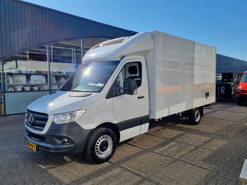 Mercedes-Benz Sprinter 316 CDI Kuhlkoffer Thermoking V300MAX Euro 6D 230V - Refrigerated van: picture 4 Mercedes-Benz Sprinter 316 CDI Kuhlkoffer Thermoking V300MAX Euro 6D 230V - Refrigerated van: picture 4