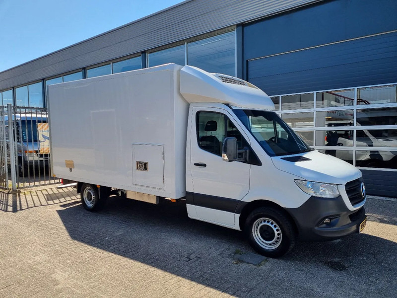 Mercedes-Benz Sprinter 316 CDI Kuhlkoffer Thermoking V300MAX st 230V Euro 6D - Refrigerated van: picture 1 Mercedes-Benz Sprinter 316 CDI Kuhlkoffer Thermoking V300MAX st 230V Euro 6D - Refrigerated van: picture 1