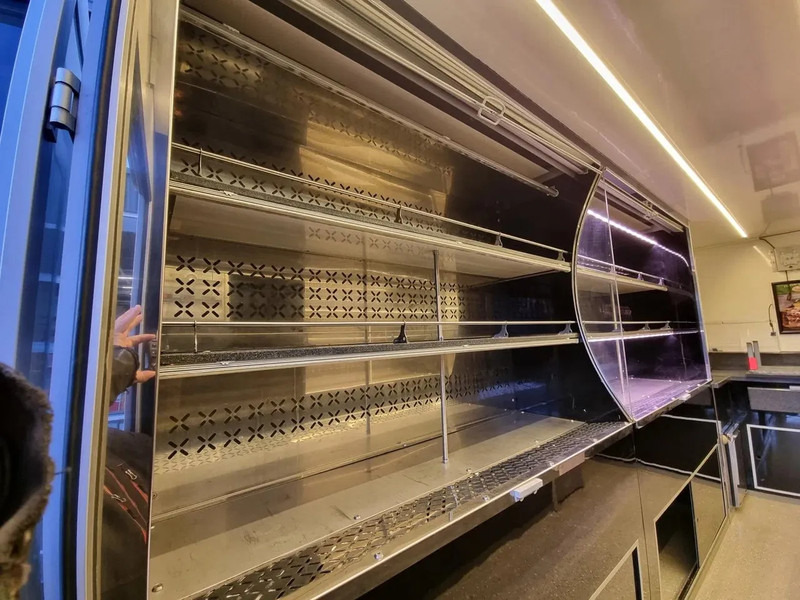 Mercedes-Benz Sprinter 513 CDI/ Foodtruck/ Verkoopwagen/ Camper - Vending truck: picture 3 Mercedes-Benz Sprinter 513 CDI/ Foodtruck/ Verkoopwagen/ Camper - Vending truck: picture 3