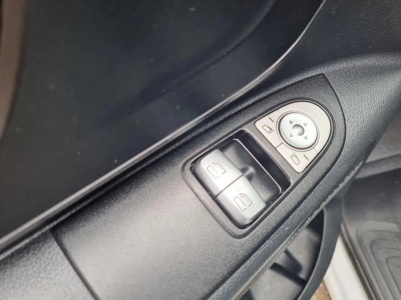 Small van Mercedes-Benz Vito 111 CDI EURO 6 Bestel Airco/ PDC/ Navi: picture 13