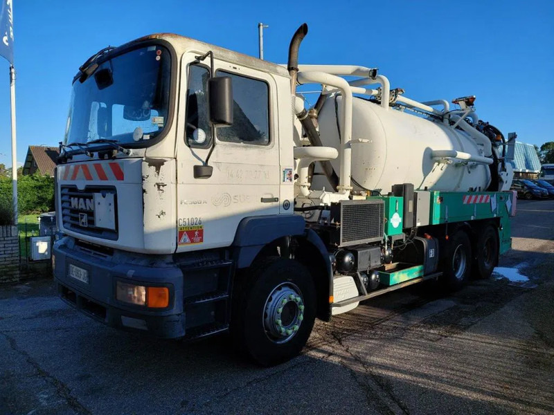 MAN 33 33.360 - Vacuum truck: picture 1 MAN 33 33.360 - Vacuum truck: picture 1
