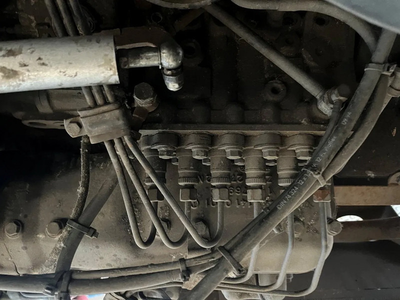 Mercedes-Benz V6 TURBO ENGINE MECHANIC FUEL PUMP + INJECTORS !!! 2 PIECES AVAILABLE !!! OM441LA OM 441 - Engine: picture 3 Mercedes-Benz V6 TURBO ENGINE MECHANIC FUEL PUMP + INJECTORS !!! 2 PIECES AVAILABLE !!! OM441LA OM 441 - Engine: picture 3