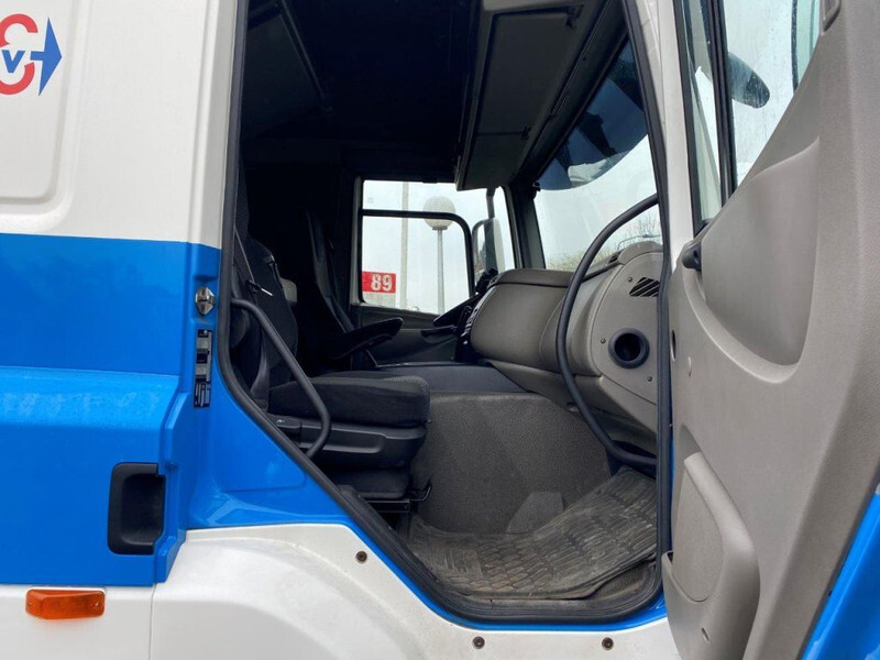 DAF CF 85.460 CF 460 HOLLAND TRUCK - Tractor unit: picture 5 DAF CF 85.460 CF 460 HOLLAND TRUCK - Tractor unit: picture 5