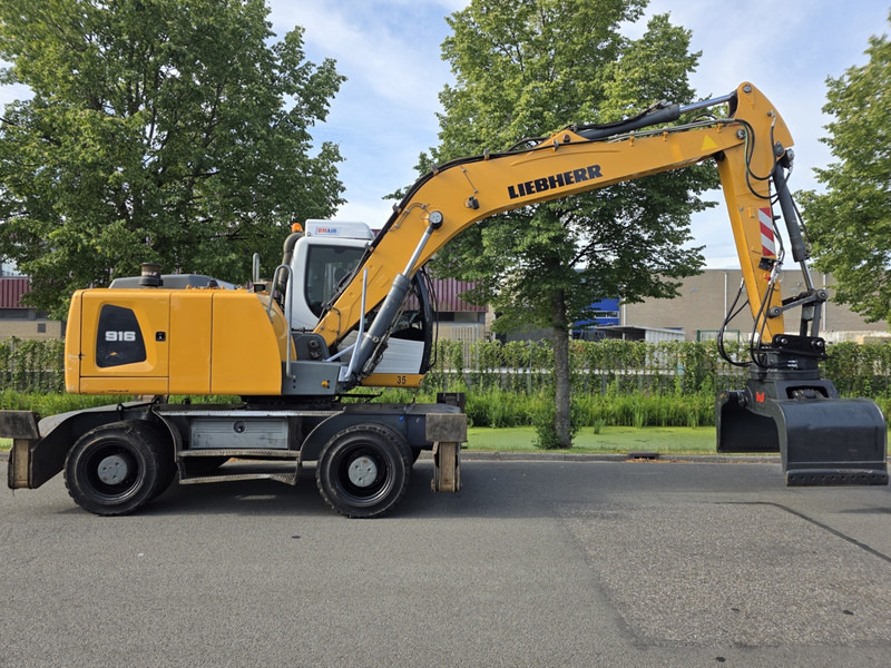 Liebherr a916 year 2017 dutch machine! liebherr a916 - Waste/ Industry handler: picture 4 Liebherr a916 year 2017 dutch machine! liebherr a916 - Waste/ Industry handler: picture 4