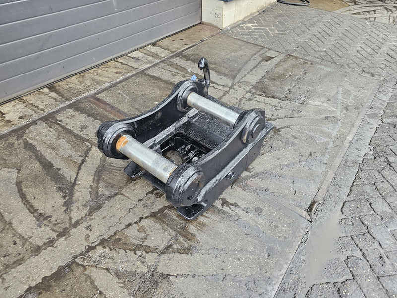 Oilquick 80 coupler connector oq80 oilquick steelwrist - Quick coupler for Construction machinery: picture 2 Oilquick 80 coupler connector oq80 oilquick steelwrist - Quick coupler for Construction machinery: picture 2