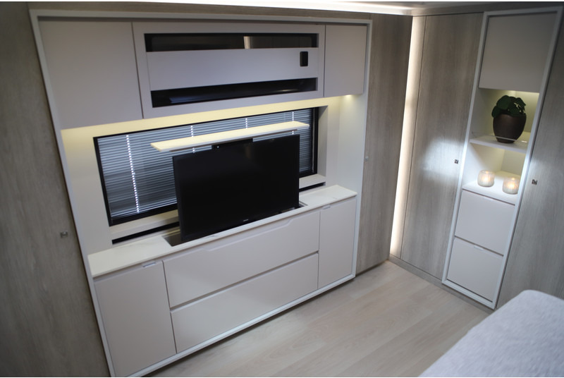 Camper Mercedes-Benz ACTROS 2651 6X2 STX CAMPER POP-OUT MOTORHOME: picture 9