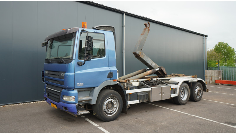 DAF CF 85.410 6X2 HOOKARM SYSTEM 681.000KM - Hook lift truck: picture 3 DAF CF 85.410 6X2 HOOKARM SYSTEM 681.000KM - Hook lift truck: picture 3
