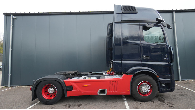 Mercedes-Benz ACTROS 1945 GIGASPACE 649.700KM - Tractor unit: picture 2 Mercedes-Benz ACTROS 1945 GIGASPACE 649.700KM - Tractor unit: picture 2