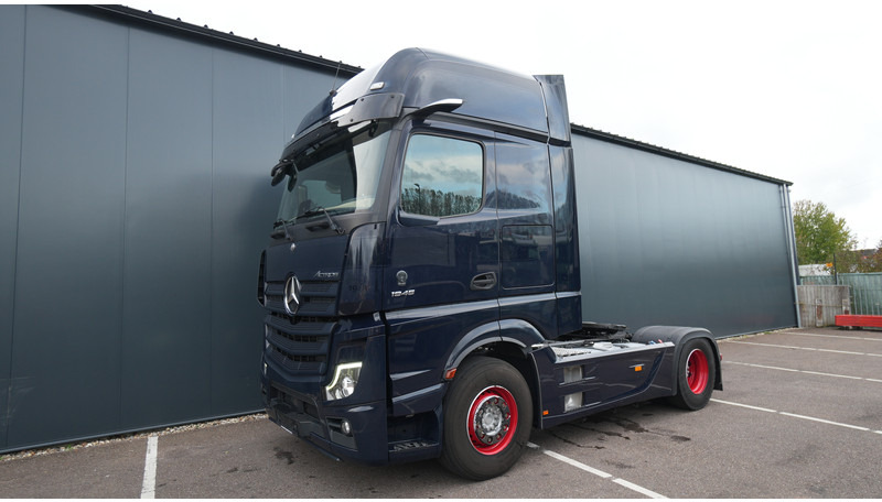 Mercedes-Benz ACTROS 1945 GIGASPACE 684.000KM - Tractor unit: picture 3 Mercedes-Benz ACTROS 1945 GIGASPACE 684.000KM - Tractor unit: picture 3