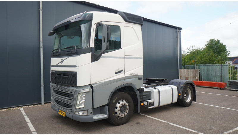 Volvo FH 420 ADR EURO 6 756.000KM - Tractor unit: picture 3 Volvo FH 420 ADR EURO 6 756.000KM - Tractor unit: picture 3