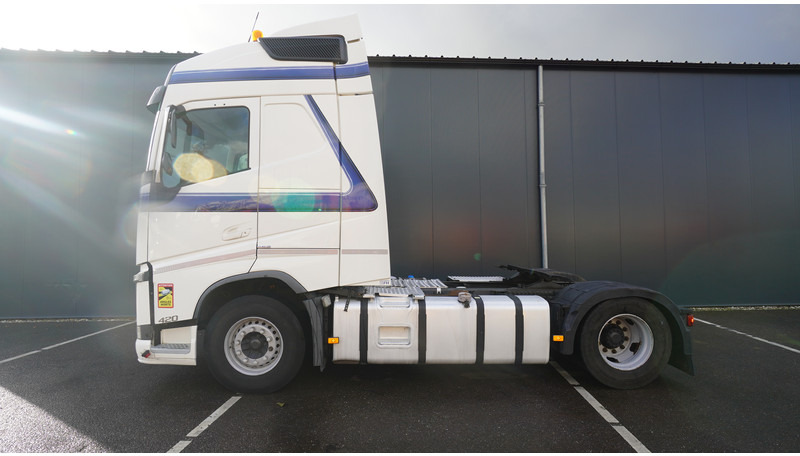 Volvo FH 420 EURO 6 GLOBETROTTER - Tractor unit: picture 1 Volvo FH 420 EURO 6 GLOBETROTTER - Tractor unit: picture 1