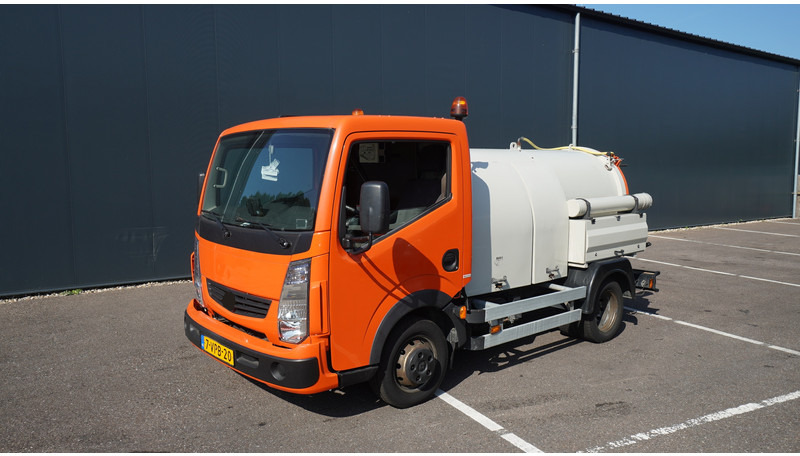Renault Maxity 130-35/6 CC BROKEN ENGINE HIGH PRESSURE AND VACUUM SYSTEM - Van: picture 3 Renault Maxity 130-35/6 CC BROKEN ENGINE HIGH PRESSURE AND VACUUM SYSTEM - Van: picture 3