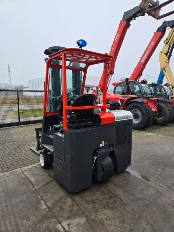 Combilift Agilitf 30-12/60 - 4-way reach truck: picture 4 Combilift Agilitf 30-12/60 - 4-way reach truck: picture 4