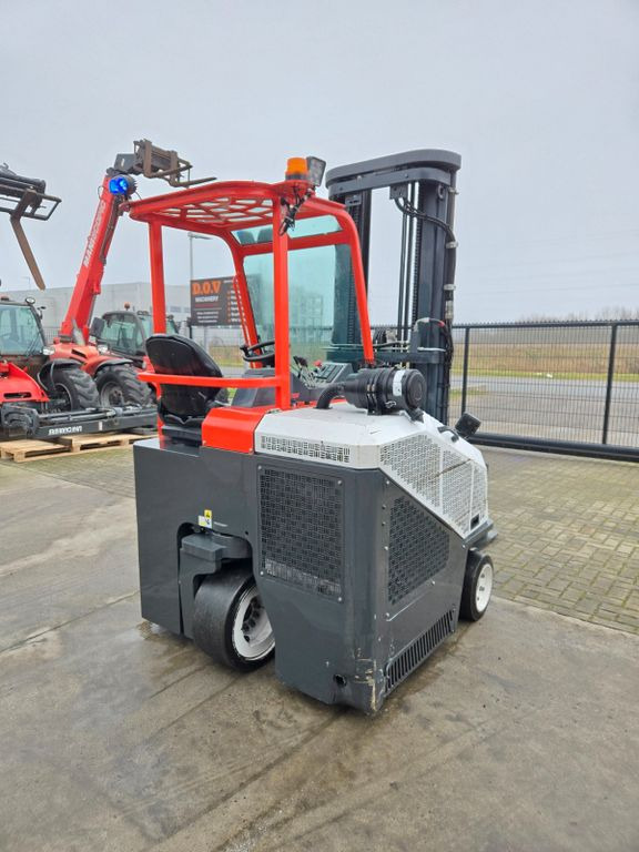 Combilift Agilitf 30-12/60 - 4-way reach truck: picture 5 Combilift Agilitf 30-12/60 - 4-way reach truck: picture 5