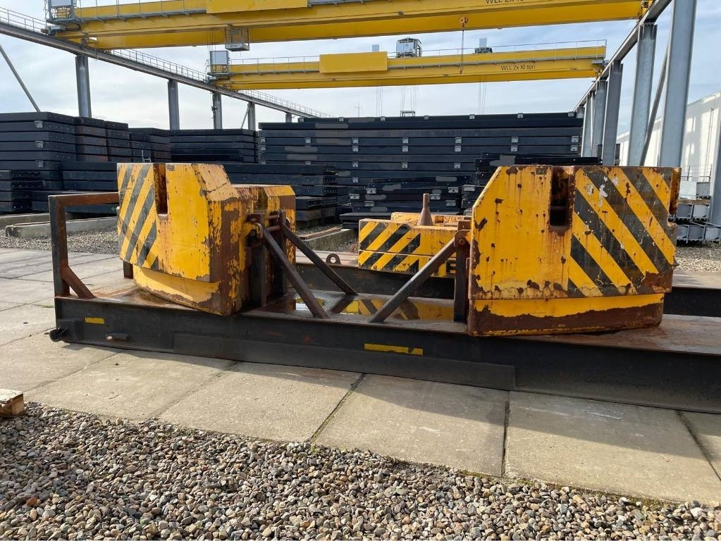 All terrain crane Terex AC 200-1: picture 14