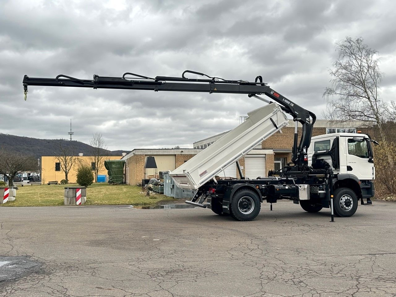 Tipper, Crane truck MAN TGM 18.320 4x4 Euro6e Hiab X-HiDuo 138DS-3: picture 9