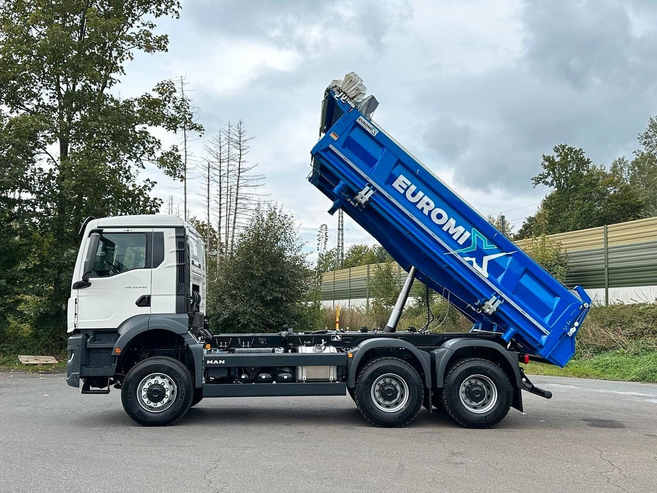 MAN TGS 33.440 6x6 /Euro6 3-Seiten-Kipper EuromixMTP - Tipper: picture 2 MAN TGS 33.440 6x6 /Euro6 3-Seiten-Kipper EuromixMTP - Tipper: picture 2