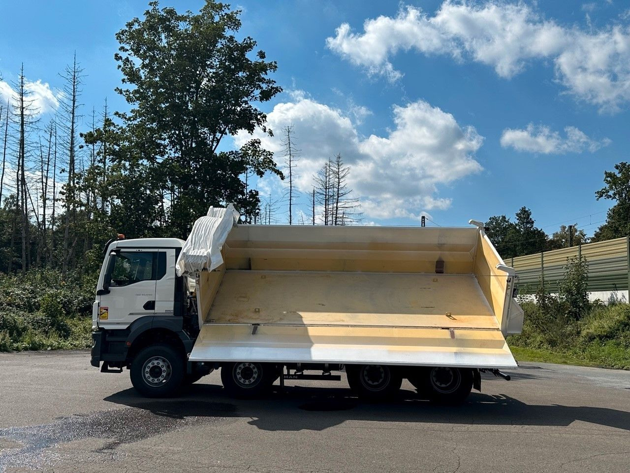 Tipper MAN TGS 41.440  8x4 EuromixMTP 3-Seiten-Kipper: picture 18