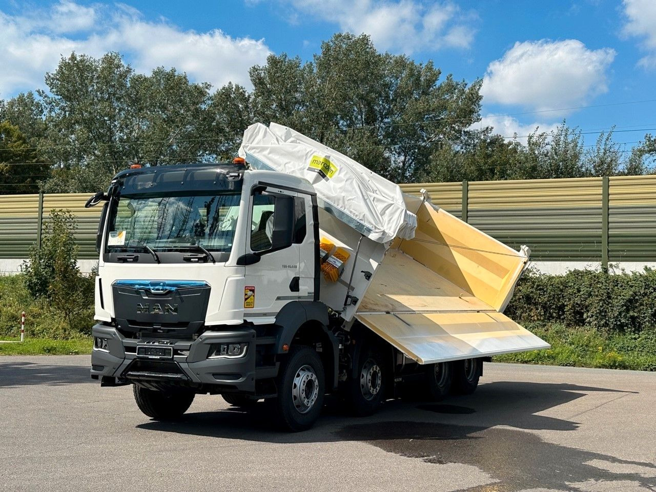 Tipper MAN TGS 41.440  8x4 EuromixMTP 3-Seiten-Kipper: picture 16