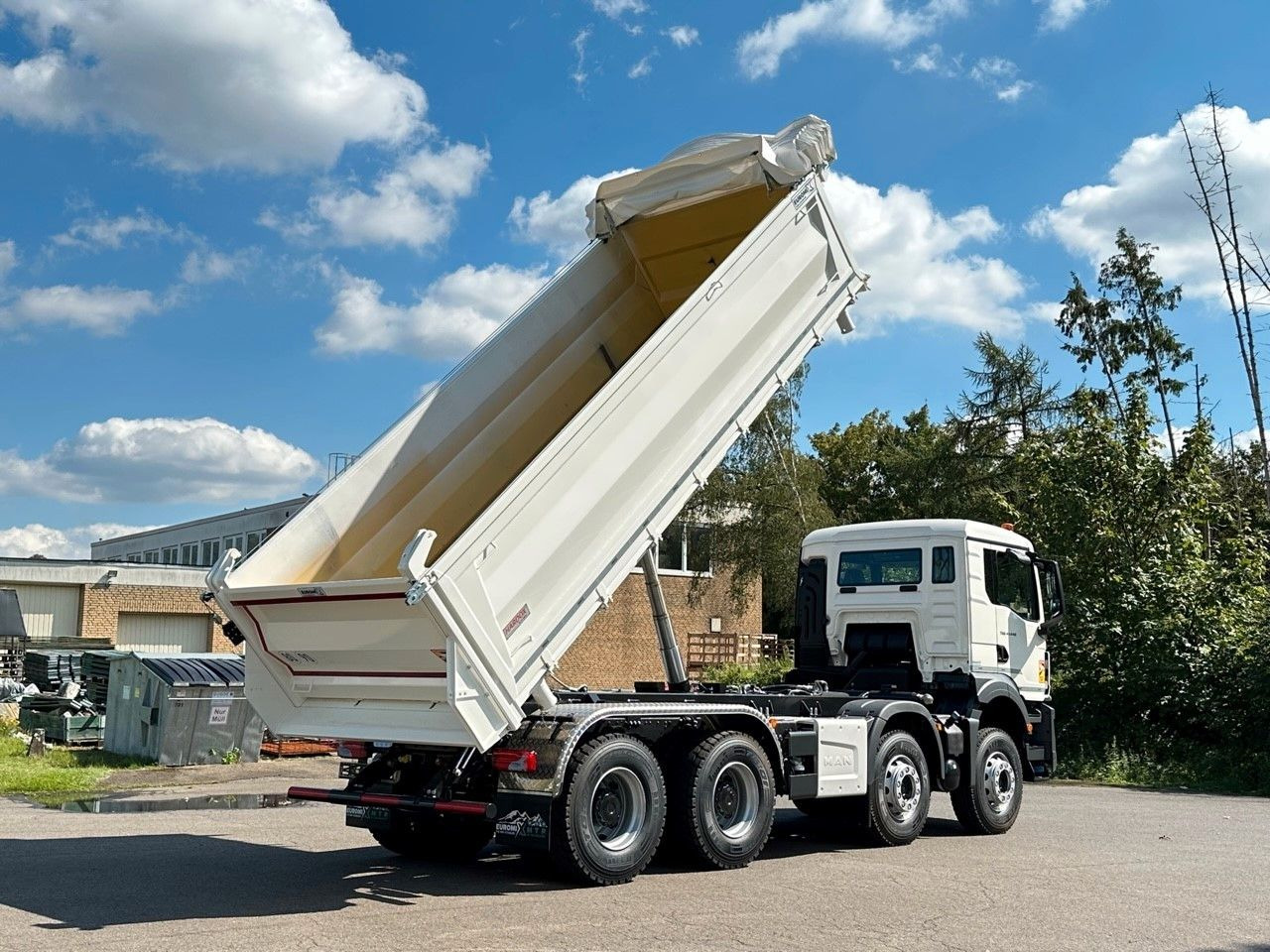 Tipper MAN TGS 41.440  8x4 EuromixMTP 3-Seiten-Kipper: picture 12