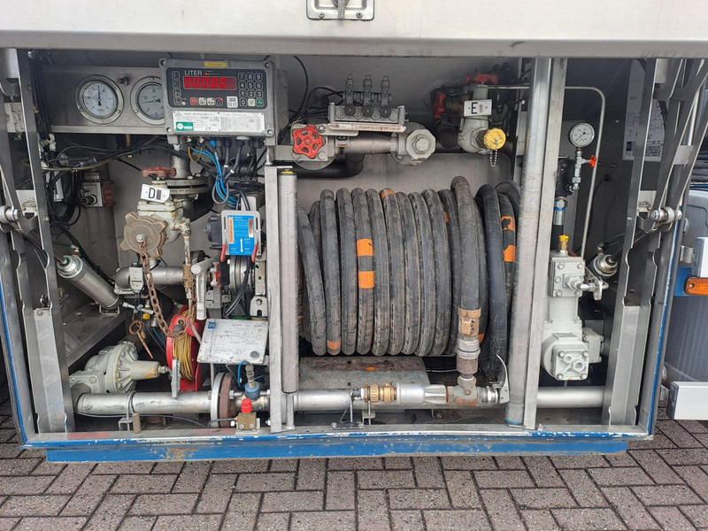 Tank truck DAF FAN CF75. 6x2 -24030 L Gas tank truck -Gas, Gaz, LPG, GPL, Propane, Butane tank, Gastank ID 2.166 Rootselaar, flowmeter, pump, sunroof on tank: picture 7