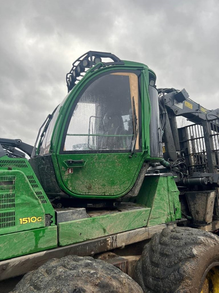 John Deere 1510 G - Forestry harvester: picture 2 John Deere 1510 G - Forestry harvester: picture 2
