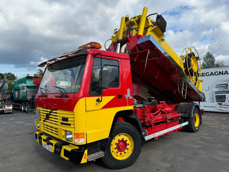 Volvo FL 10.320 4x2, 12m3 Sludge & Flushing-Truck, YM: 1990 - Vacuum truck: picture 3 Volvo FL 10.320 4x2, 12m3 Sludge & Flushing-Truck, YM: 1990 - Vacuum truck: picture 3