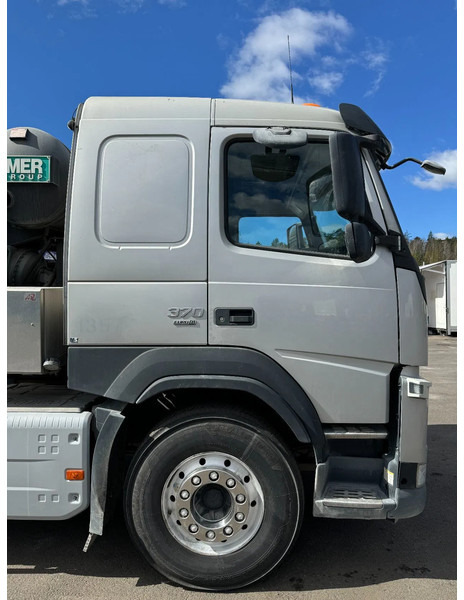 Concrete mixer truck Volvo FM 370 6x2*4, 8m3 Mixer with Hyrdaulic slide, 2016: picture 12