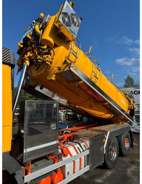 Volvo FMX 450 Combi Vacuum/Pressure 14m3 (1,5 + 12,5m3), 2017 - Vacuum truck: picture 3 Volvo FMX 450 Combi Vacuum/Pressure 14m3 (1,5 + 12,5m3), 2017 - Vacuum truck: picture 3