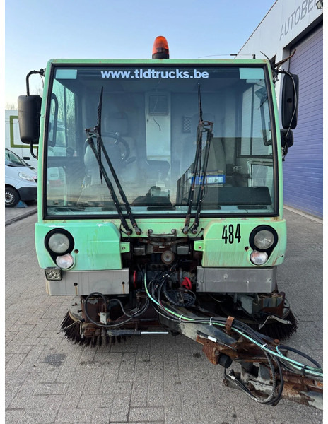 Bucher CITYCAT 5000SL **SWEEPER-BALAYEUSE** - Road sweeper: picture 3 Bucher CITYCAT 5000SL **SWEEPER-BALAYEUSE** - Road sweeper: picture 3