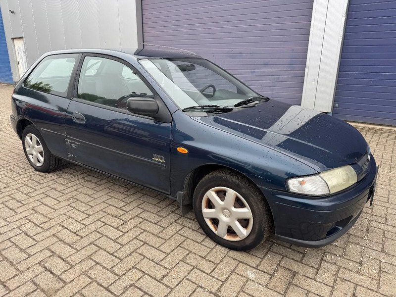 Mazda 323 **PETROL-ESSENCE-BELGIUM CAR** - Sedan: picture 3 Mazda 323 **PETROL-ESSENCE-BELGIUM CAR** - Sedan: picture 3