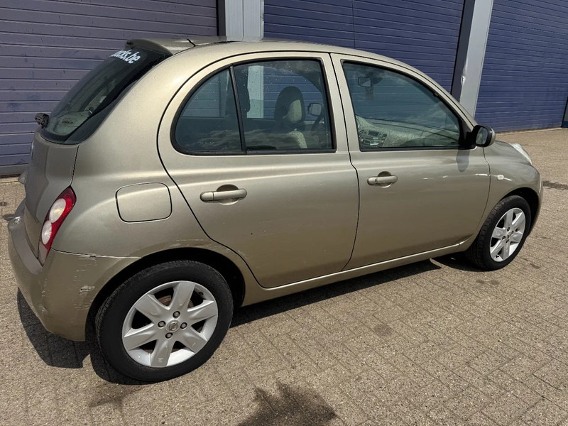 Nissan Micra **PETROL-ESSENCE-AIRCO** - Sedan: picture 4 Nissan Micra **PETROL-ESSENCE-AIRCO** - Sedan: picture 4