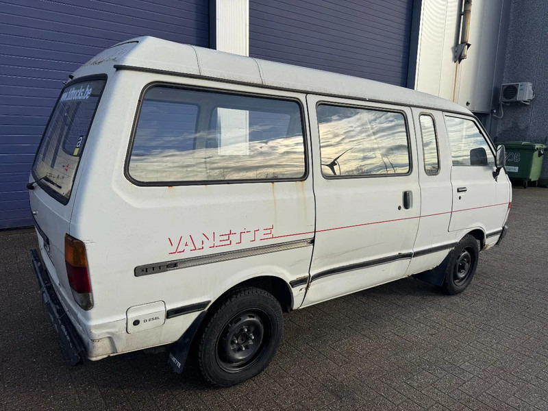 Nissan Vanette **DIESEL-FRANCH ORIGINE** - Small van: picture 4 Nissan Vanette **DIESEL-FRANCH ORIGINE** - Small van: picture 4