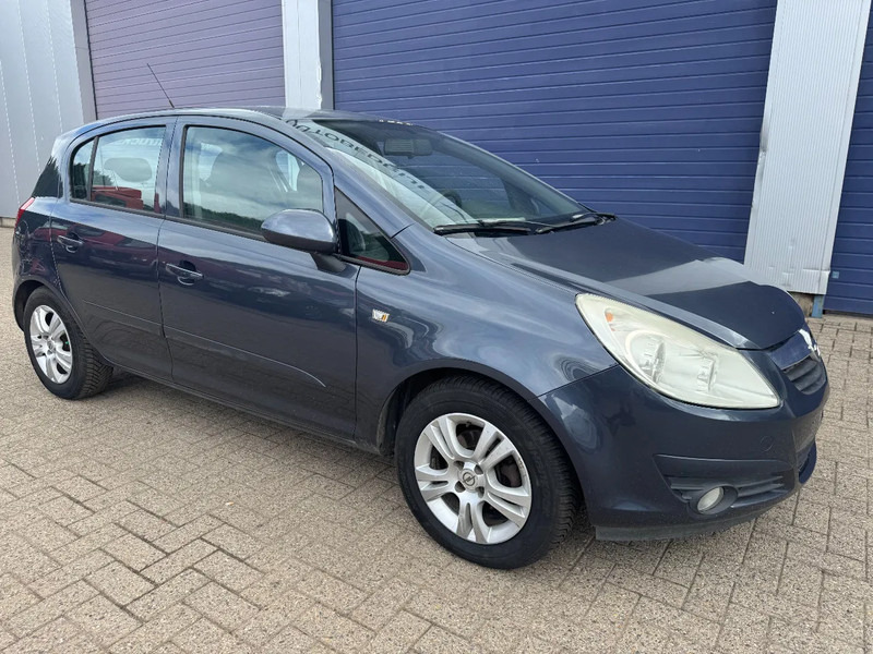 Opel Corsa **EURO4-AIRCO** - Sedan: picture 3 Opel Corsa **EURO4-AIRCO** - Sedan: picture 3