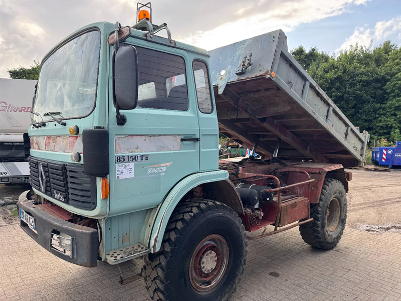 Renault Midliner **85-150 4X4-DUMPTRUCK-BENNE** - Tipper: picture 2 Renault Midliner **85-150 4X4-DUMPTRUCK-BENNE** - Tipper: picture 2