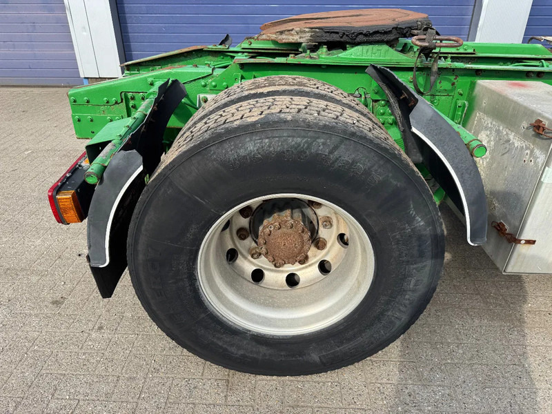 Volvo F 12 **ITALIAN TRUCK** - Tractor unit: picture 5 Volvo F 12 **ITALIAN TRUCK** - Tractor unit: picture 5