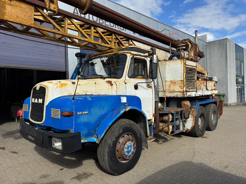 MAN 32.281 **FOREUSE-DRILLTRUCK-6X6** - Truck: picture 2 MAN 32.281 **FOREUSE-DRILLTRUCK-6X6** - Truck: picture 2