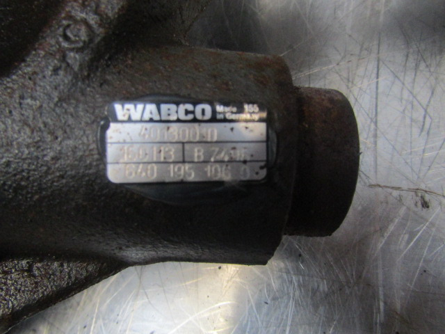 DAF LF 14TON REAR O/S BRAKE CALIPER - Brake parts for Truck: picture 2 DAF LF 14TON REAR O/S BRAKE CALIPER - Brake parts for Truck: picture 2