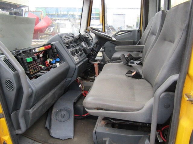 IVECO TECTOR 75E17 COMPLETE CAB EX 2009 - Cab for Truck: picture 4 IVECO TECTOR 75E17 COMPLETE CAB EX 2009 - Cab for Truck: picture 4