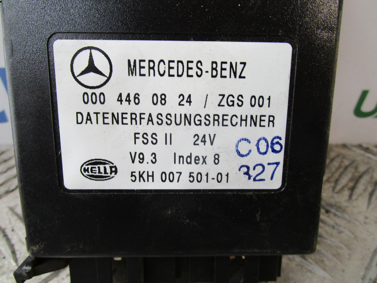 MERCEDES AXOR / ACTROS FSS 11 LIGHTING RELAY CONTROL UNIT P/NO 0004460824 - Electrical system for Truck: picture 2 MERCEDES AXOR / ACTROS FSS 11 LIGHTING RELAY CONTROL UNIT P/NO 0004460824 - Electrical system for Truck: picture 2