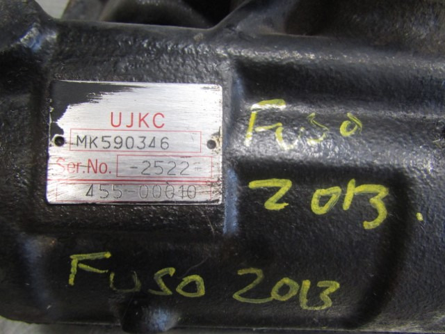 MITSUBISHI FUSO / CANTER FUEL FILTER HOUSING MK666099 - Engine and parts for Truck: picture 2 MITSUBISHI FUSO / CANTER FUEL FILTER HOUSING MK666099 - Engine and parts for Truck: picture 2