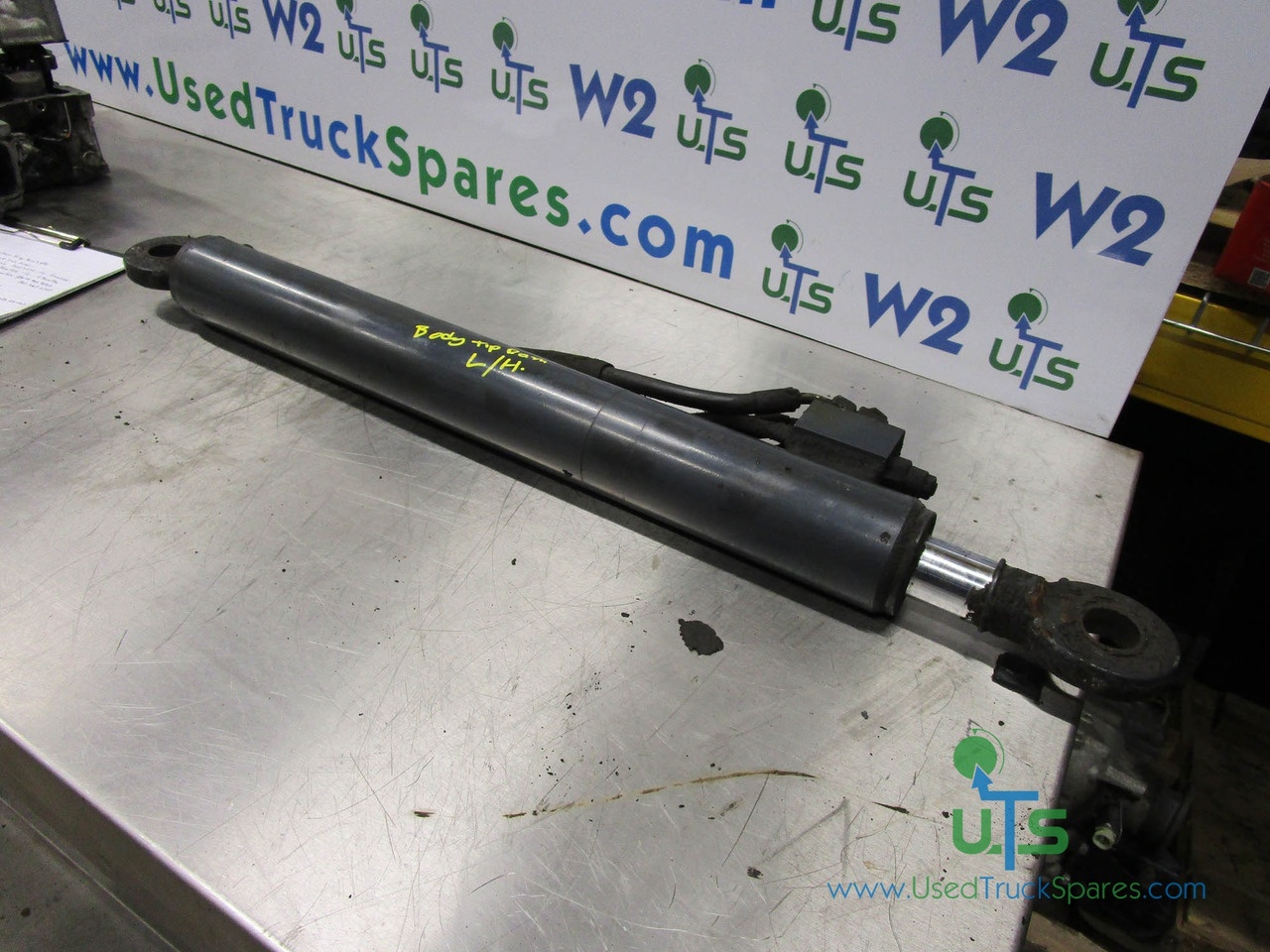 SCHMIDT SWINGO 200 L/HAND SIDE BODY / HOPPER TIPPING RAM - Hydraulic cylinder for Municipal/ Special vehicle: picture 1 SCHMIDT SWINGO 200 L/HAND SIDE BODY / HOPPER TIPPING RAM - Hydraulic cylinder for Municipal/ Special vehicle: picture 1