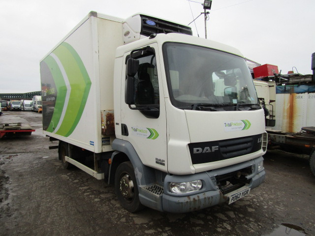DAF LF 45 160 REFRIDGERATED TRUCK 2012 FOR BREAKING (CARRIER FRIDGE UNIT) - Truck: picture 1 DAF LF 45 160 REFRIDGERATED TRUCK 2012 FOR BREAKING (CARRIER FRIDGE UNIT) - Truck: picture 1