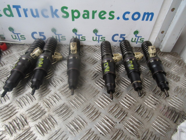 VOLVO FM9 D9D INJECTORS SET (6) ‘DELPHI HRE 114’ - Fuel system for Truck: picture 1 VOLVO FM9 D9D INJECTORS SET (6) ‘DELPHI HRE 114’ - Fuel system for Truck: picture 1