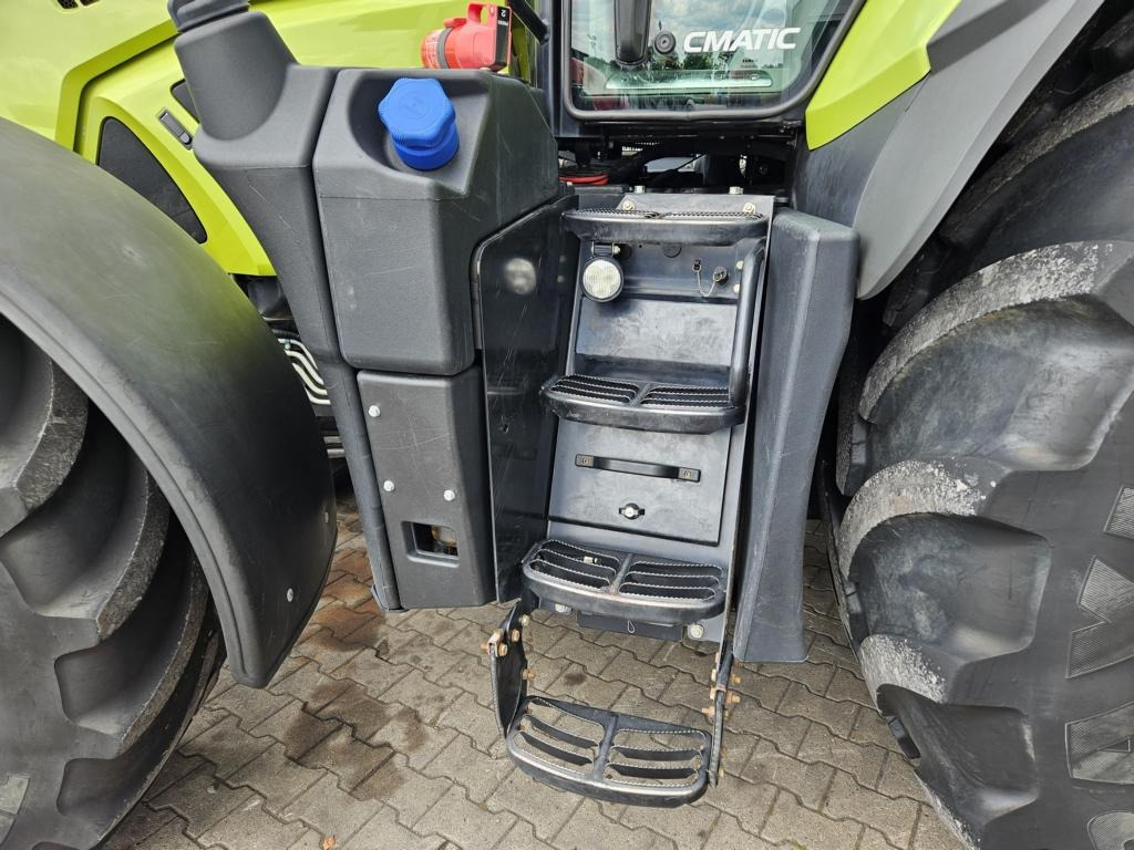 Farm tractor CLAAS Axion 810 CMATIC: picture 12