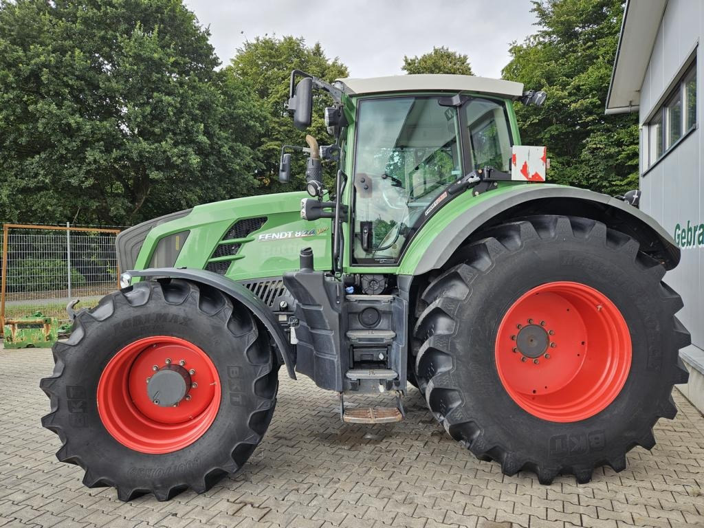 Farm tractor Fendt 824 Vario ProfiPlus: picture 26